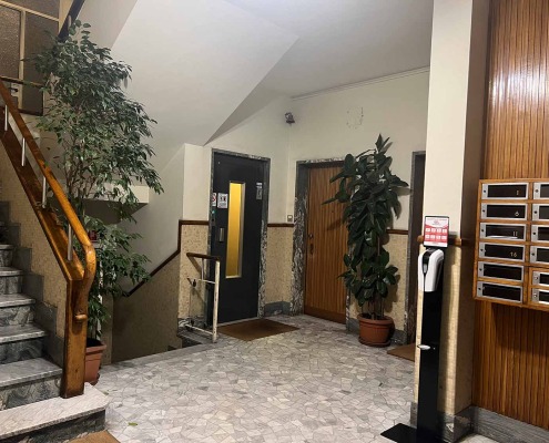 Bilocale Milano Via Losanna